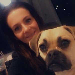 Meet your Posher, Kayla